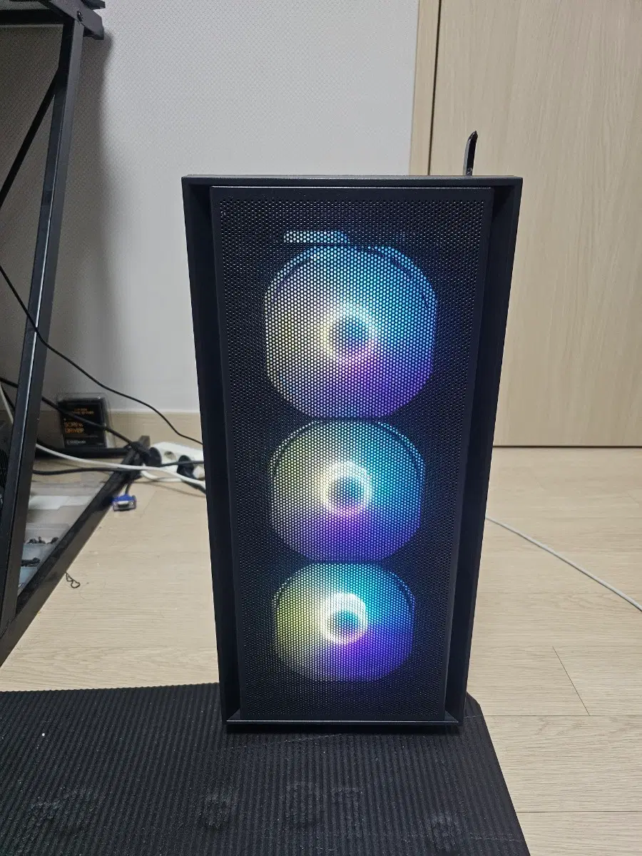 RYZEN 5800X,X570,16G,1TB,3070TI 본체팝니다