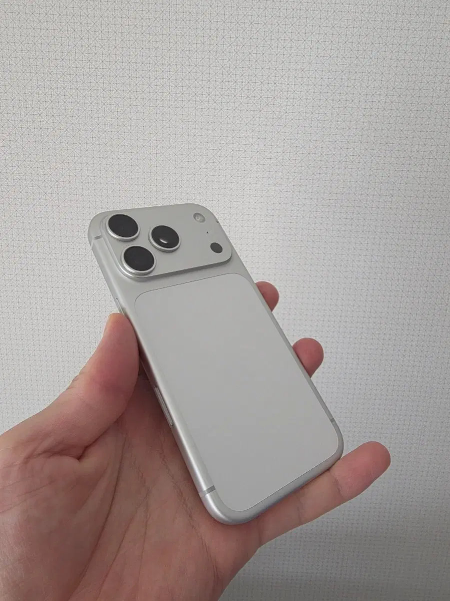 아이폰 17프로 256GB 실버 판매