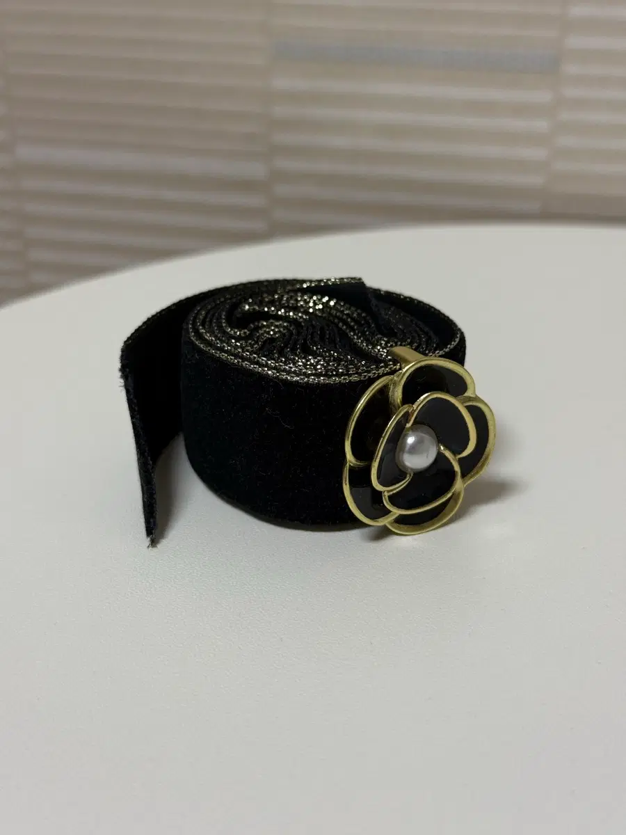 샤넬 메탈 까멜리아 로고끈 chanel 로고끈