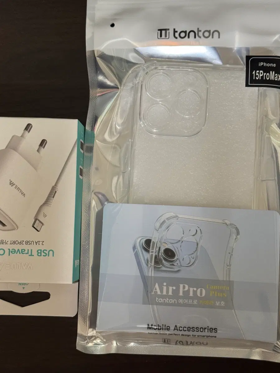 아이폰 15 프로 맥스 에어프로 투명 케이스 + USB 충전기