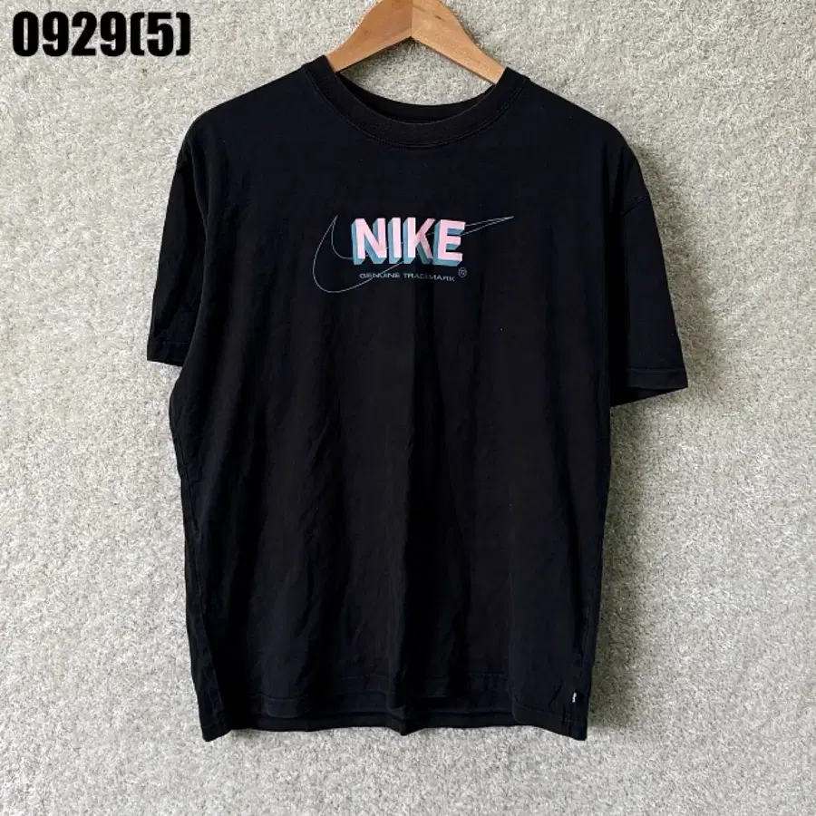 나이키 빅스우시 로고 반팔 티셔츠 0929