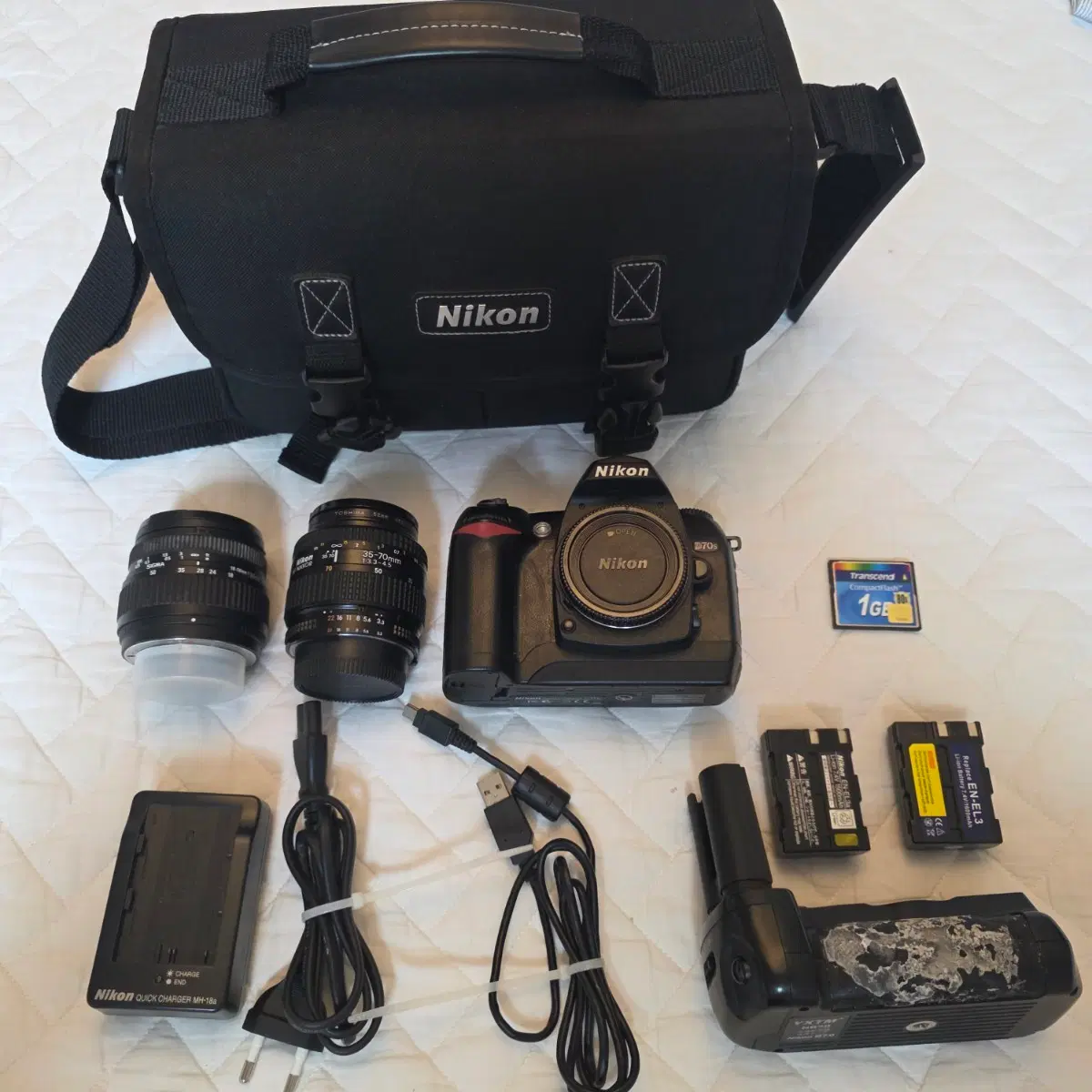 니콘 D70s DSLR + 니콘 AF 35-70mm 렌즈 풀세트 / 9,484컷 / 가방 배터리2 충전기