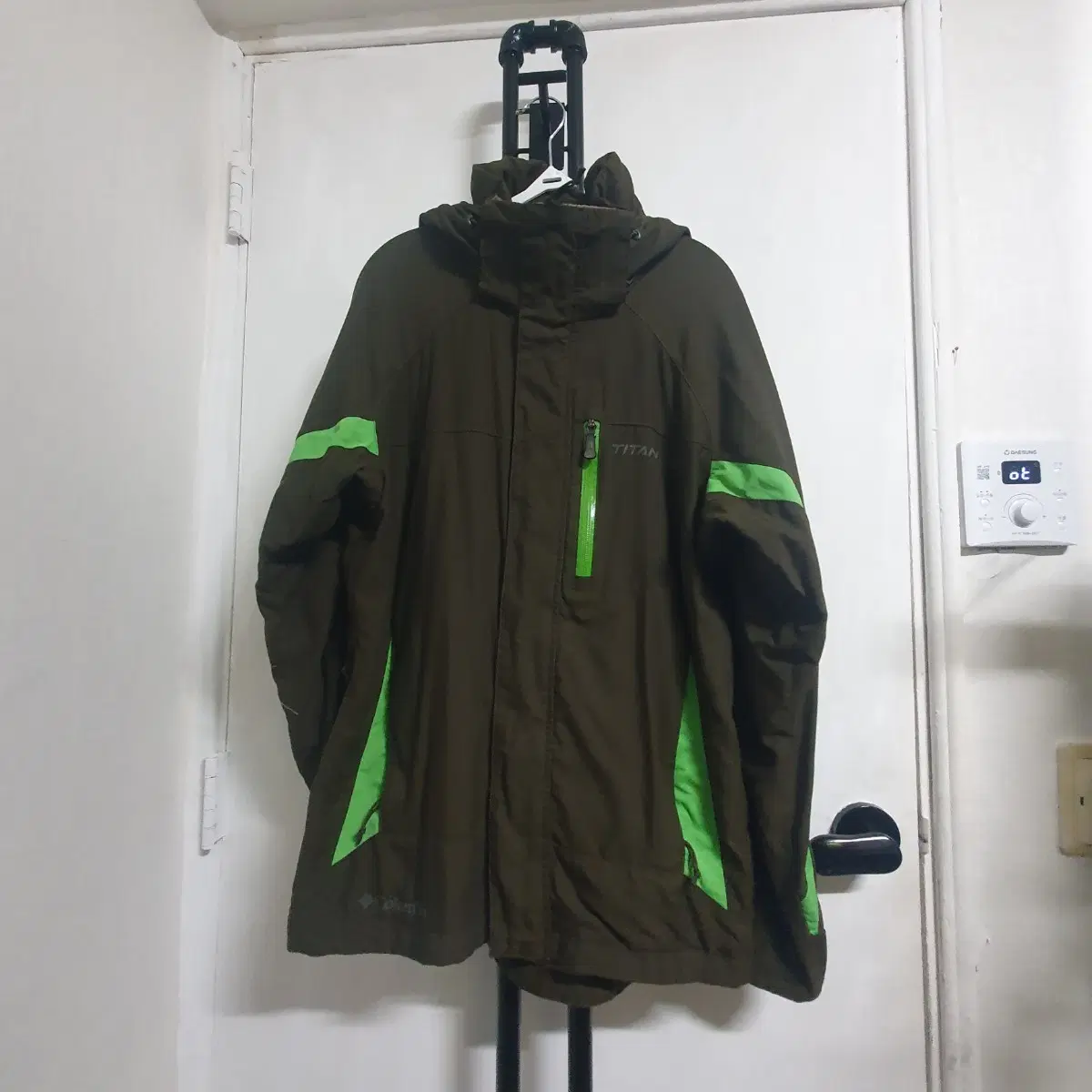 컬럼비아 남성 M 95 등산바람막이 브라운