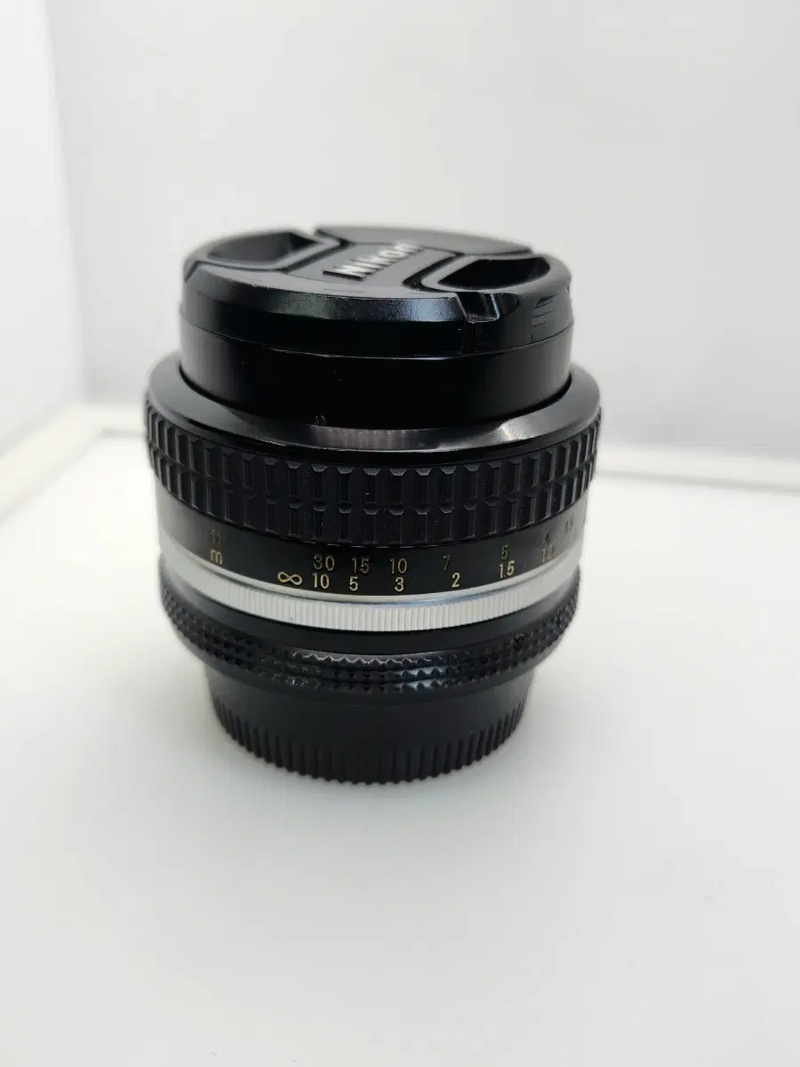 니콘 Ai 50mm 1.4
