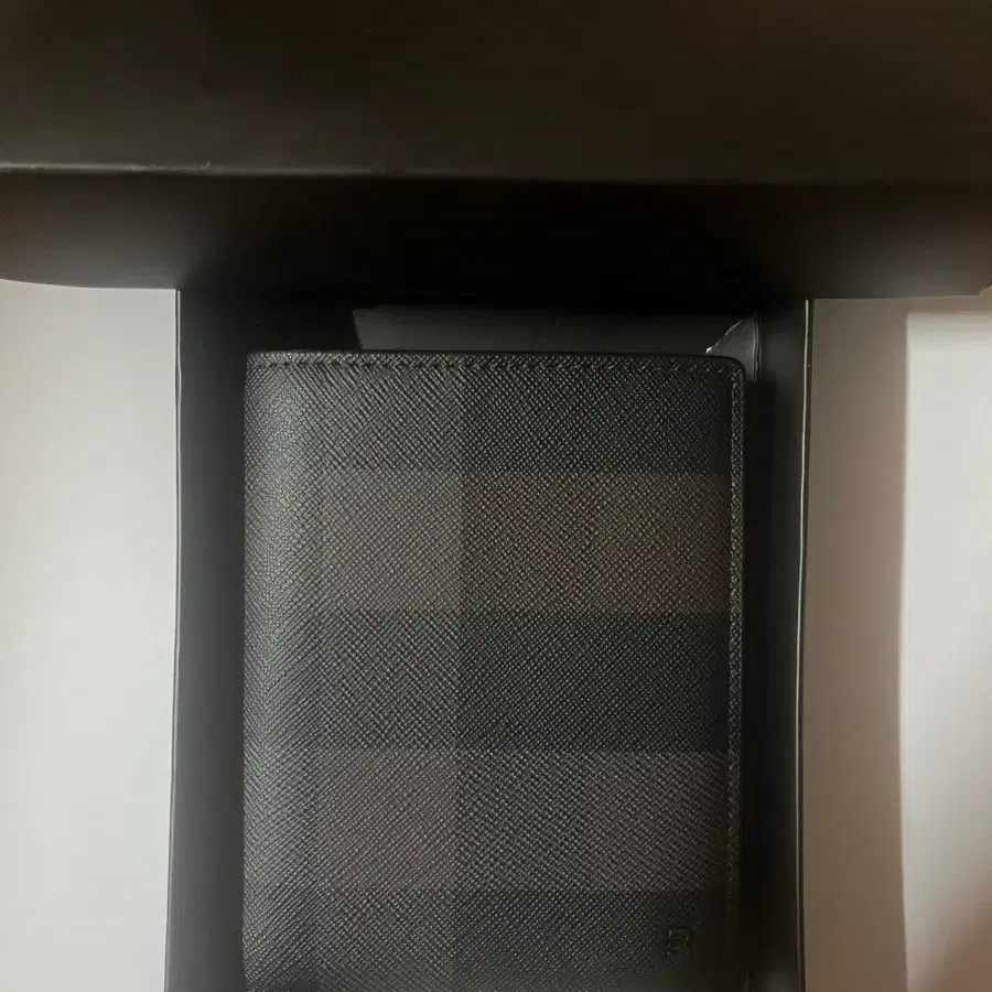 웰메이드인디안 남성 체크PVC중지갑 판매합니다.