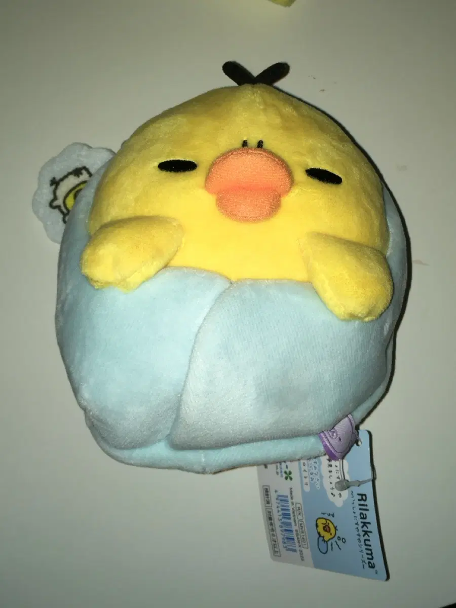 키이로이토리 돼병이 오야스미 인형