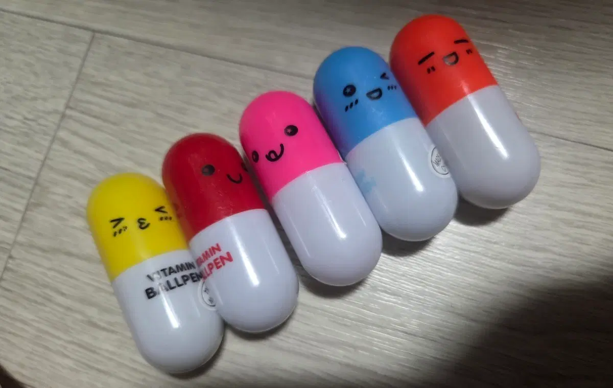 새상품:)비타민 알약 볼펜 세트