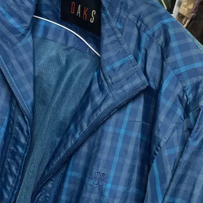 Daks