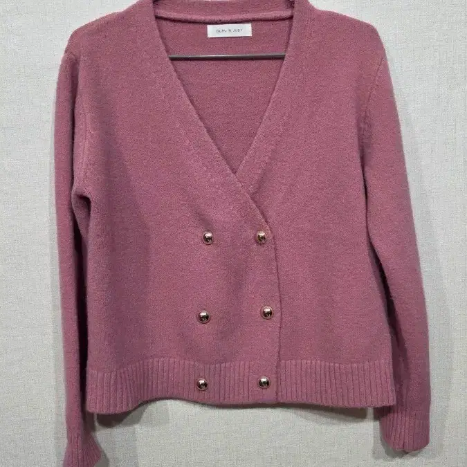 BURU N JUDY 니트가디건