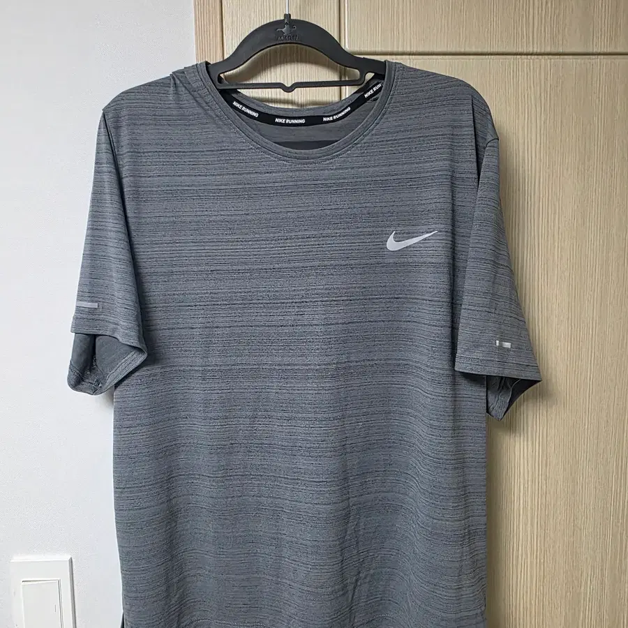 나이키 드라이 핏 마일러 숏슬리브탑 XL