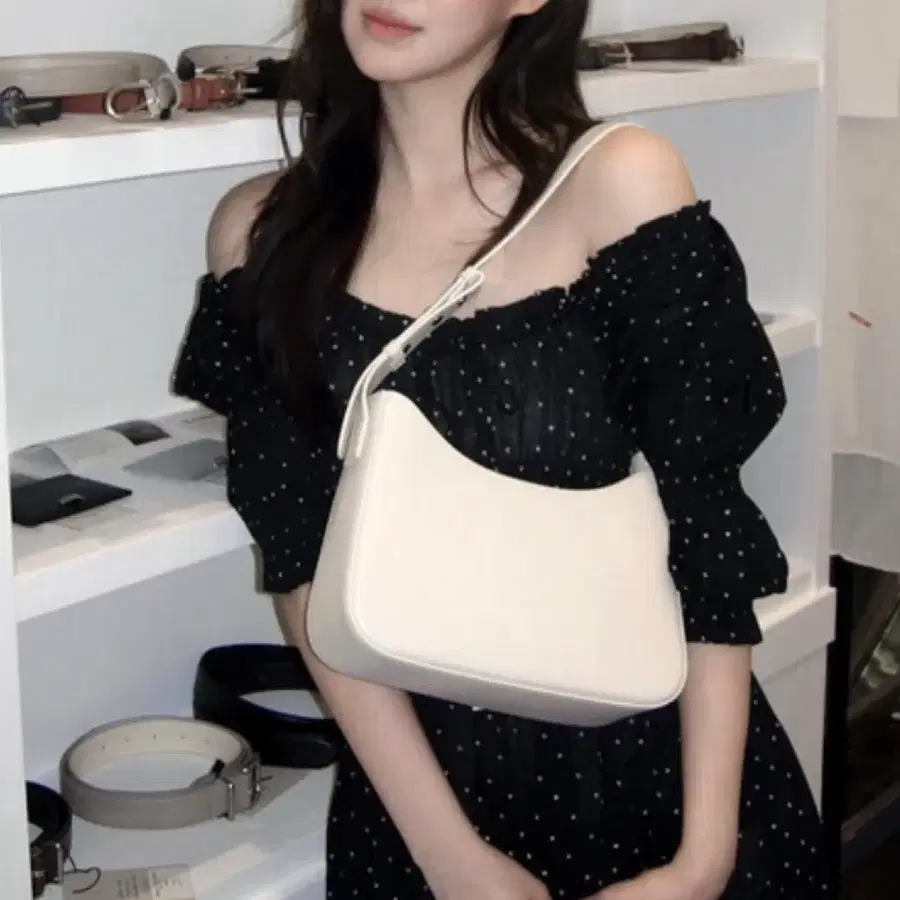 슬로우앤드 LENTO Classic hobo bag 호보백 화이트