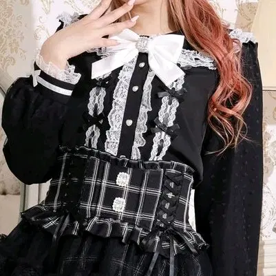 (새상품) 노에미 noemi 3연 빅 리본 하트 튤 긴팔 레이스 프릴 블라우스 검흰 블랙
