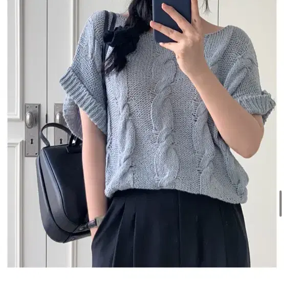어리틀빗 arin twist knit 여름니트 입술넥 꽈배기 반팔 니트