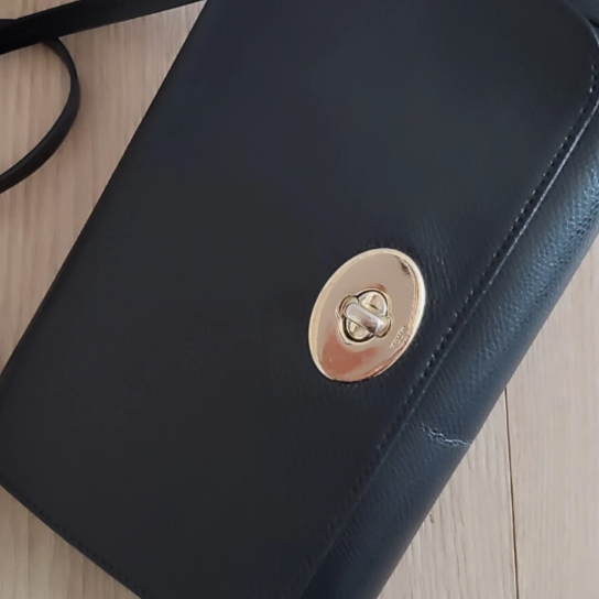 코치 COACH 블랙 레더 크로스백 골드 턴락 빈티지 숄더백