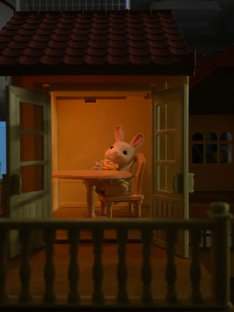 일괄) 실바니안 이층집+자동차 2대+부띠끄+인형