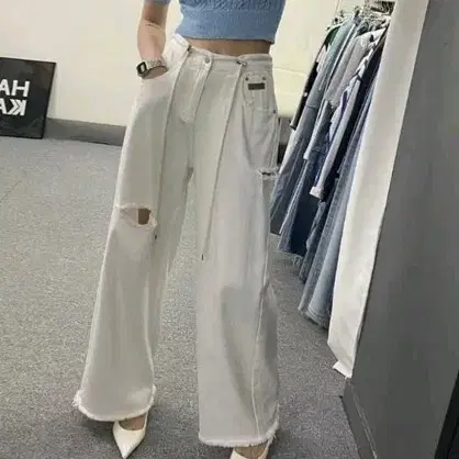 새상품 화이트 데님 와이드 팬츠