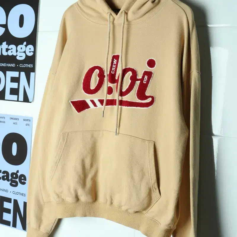 (F) 오아이오아이 후드티셔츠 자수 베이지 스트릿-H40001