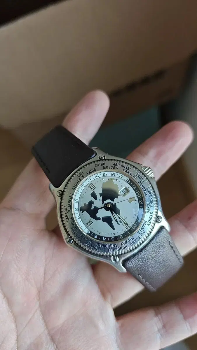 ebel vovager world time