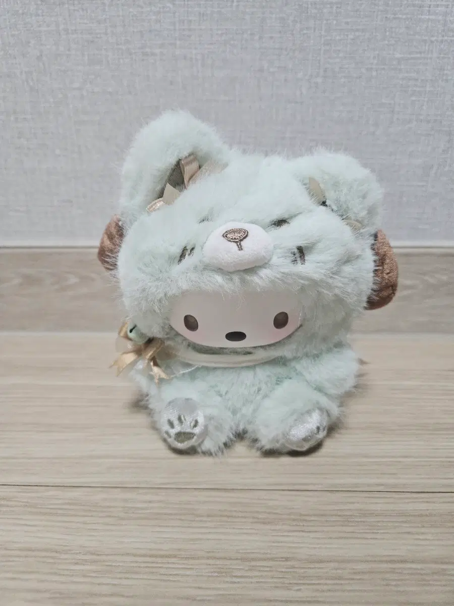 미니소 산리오 폭스 아일랜드 포챠코