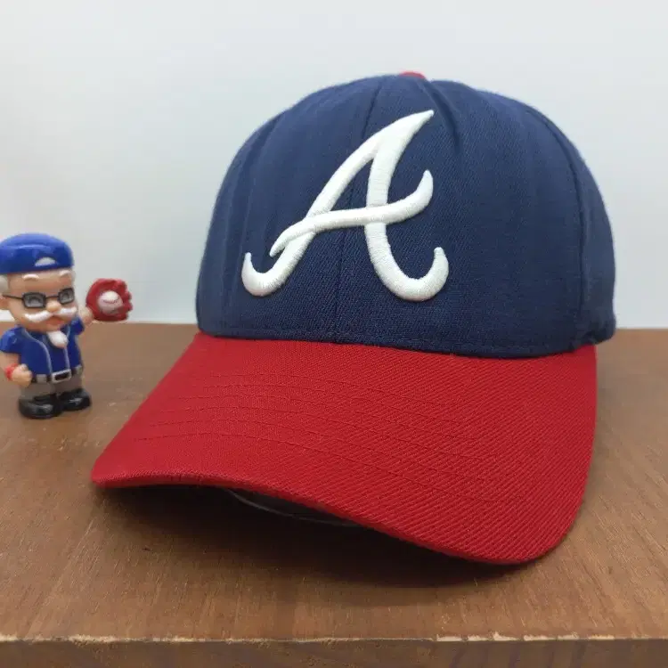 MLB 애틀랜타 브레이브스 오리지널 A 자수 플렉스핏 볼캡 야구모자 네이비 레드