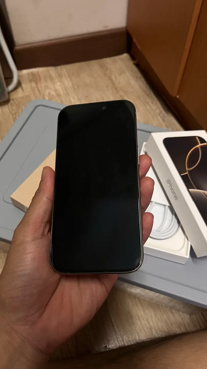 아이폰 16 Pro 512GB 네츄럴 티타늄 자급제