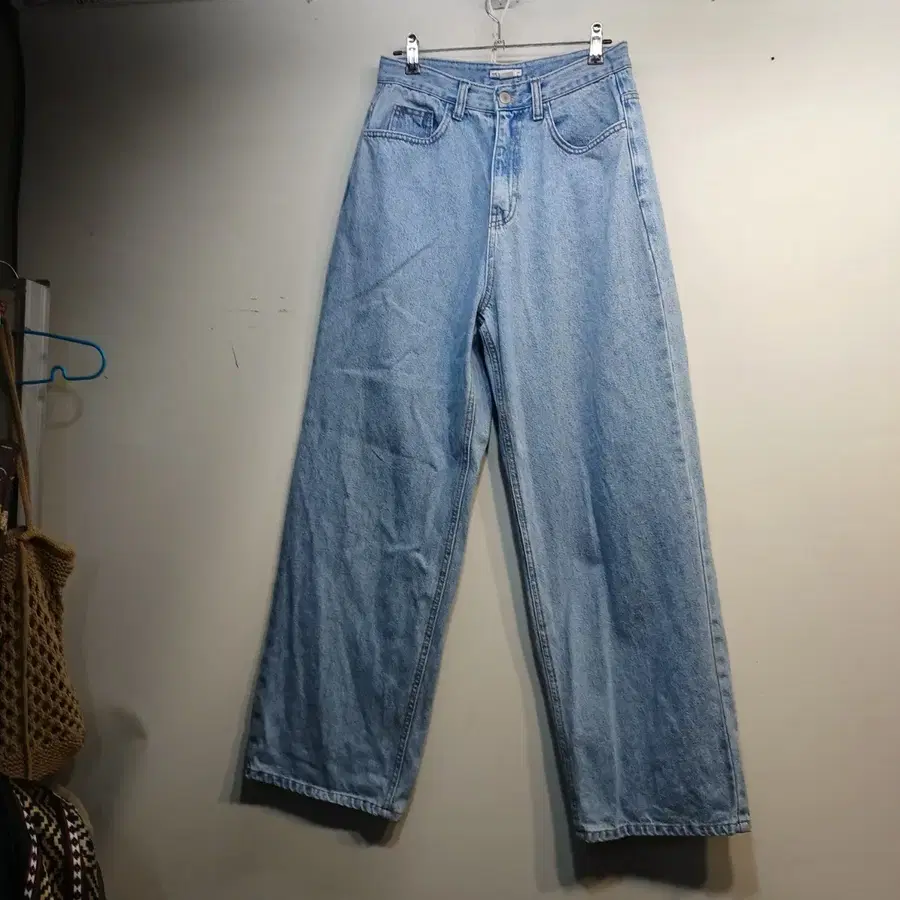 와이드 데님 팬츠 라이트 블루 28사이즈 봄여름 690181