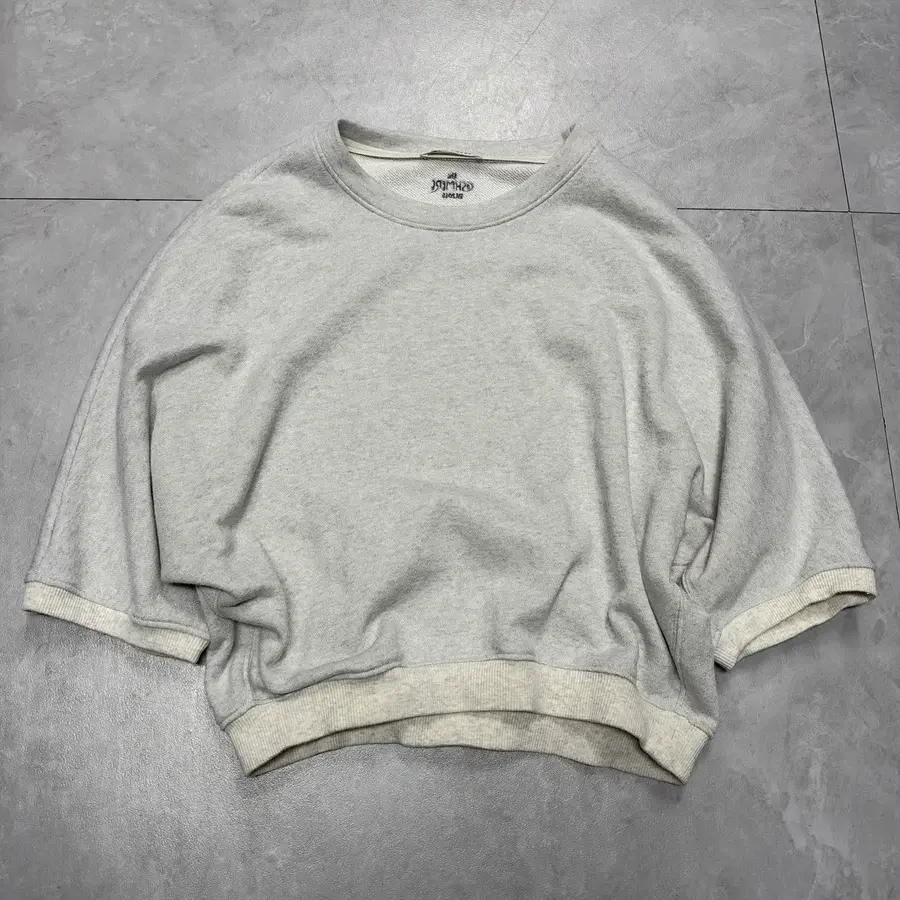 85 더캐시미어 the CASHMERE 24SS 맨투맨