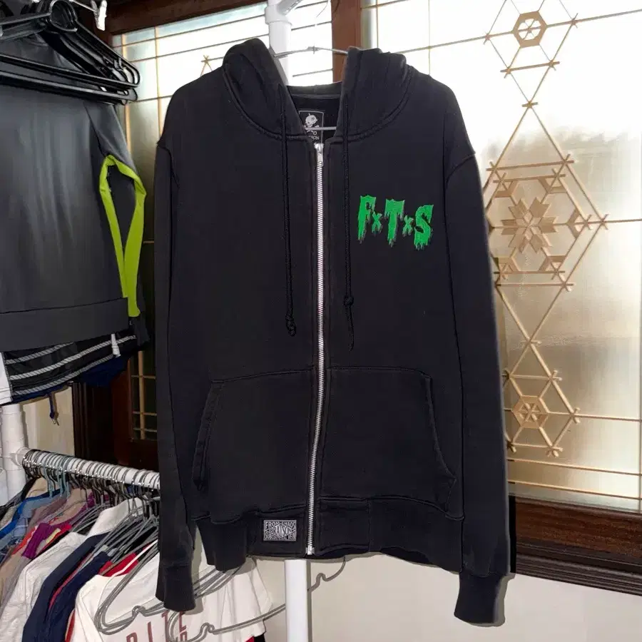 브랫슨 FTS (FUCK THE SYSTEM) 후드 집업