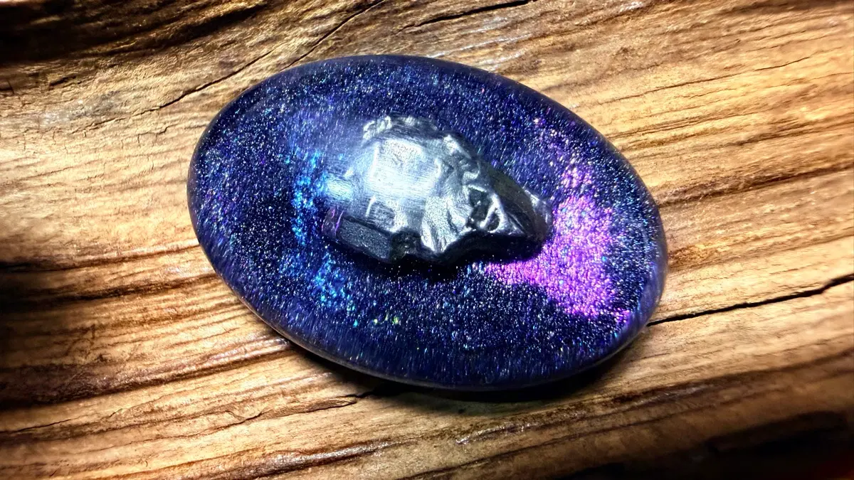 No.6347 스페이스 철운석 프리미엄 레진펜던트 제작용 22.6ct