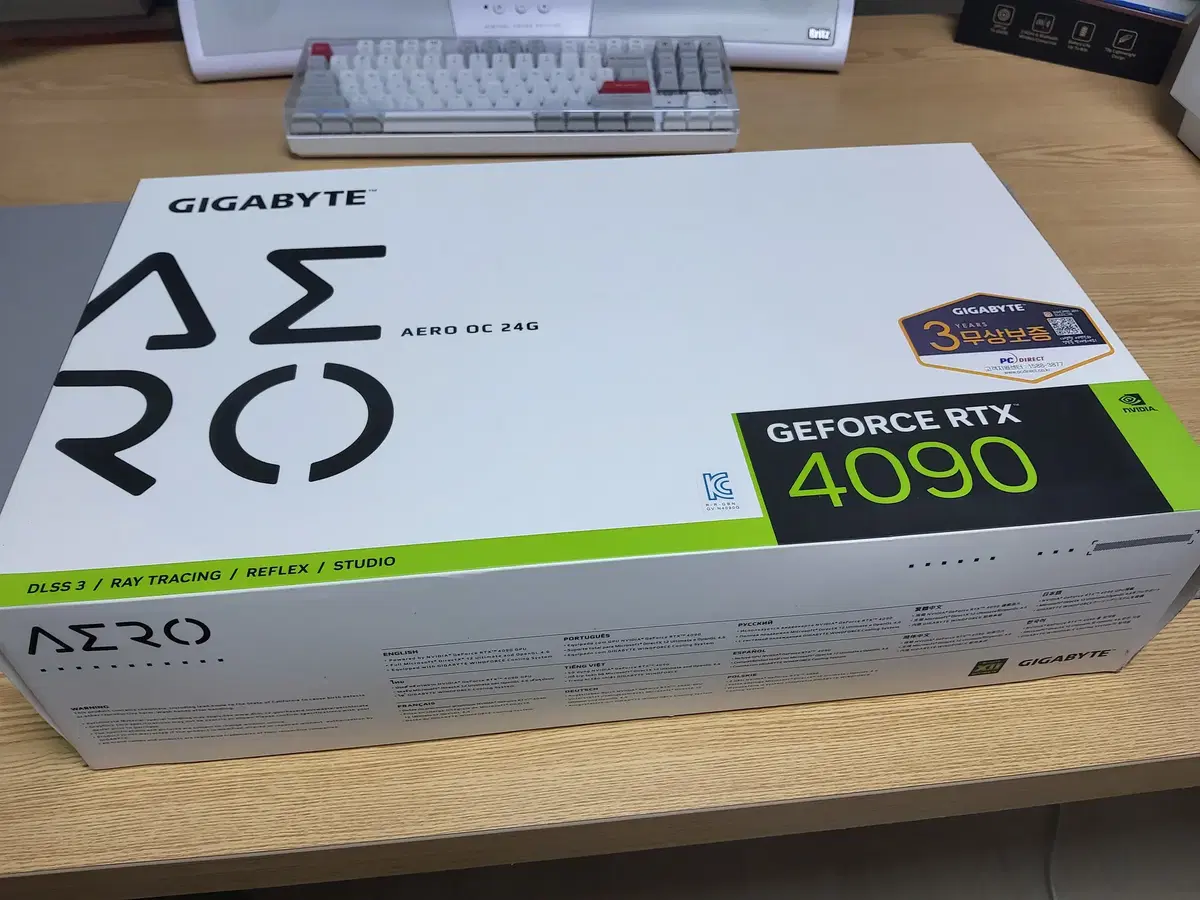 GIGABYTE AERO OC 24G RTX 4090 화이트 팝매합니다