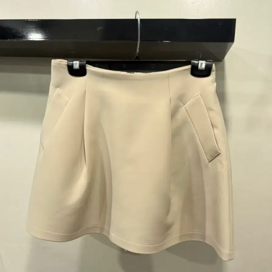 랑v 핀턱 스커트바지