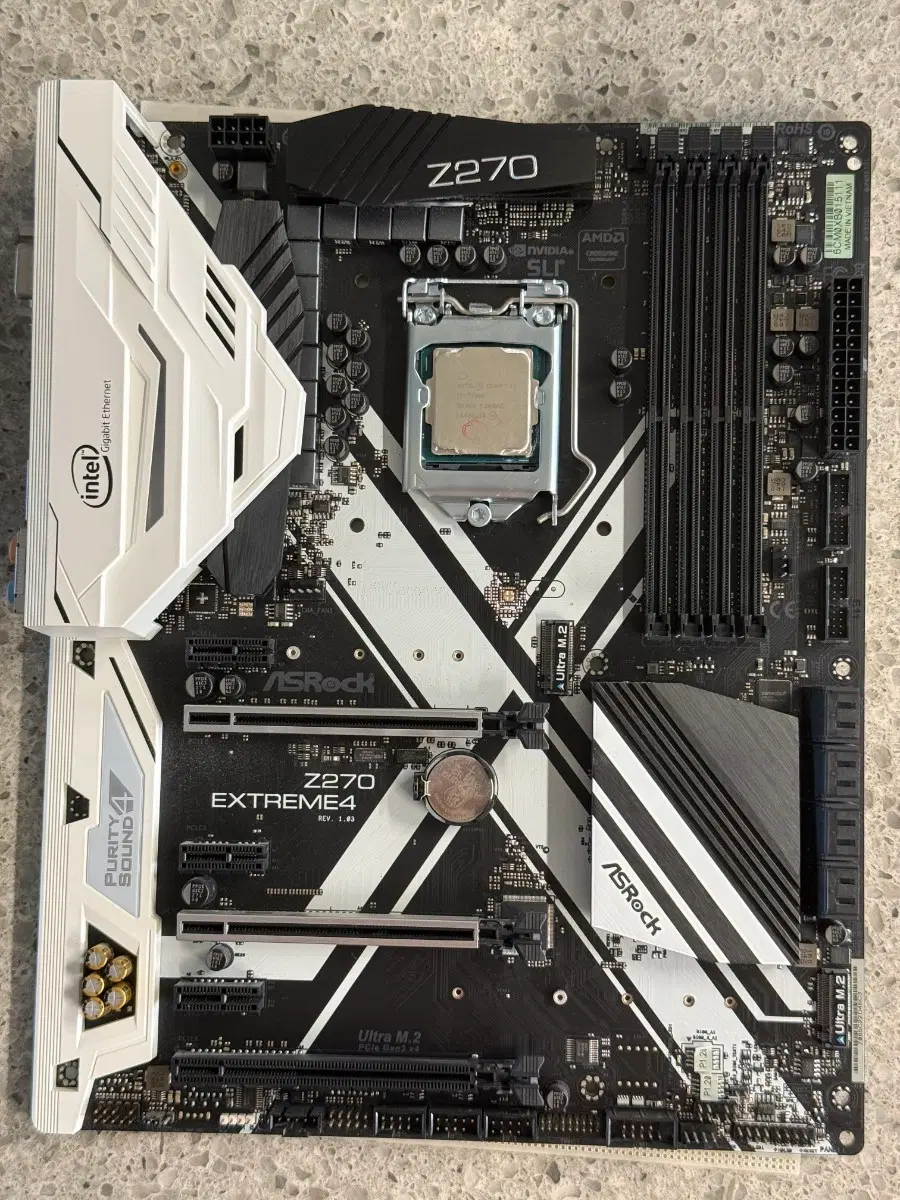 인텔 코어 i7-7700K CPU + Z270 메인보드