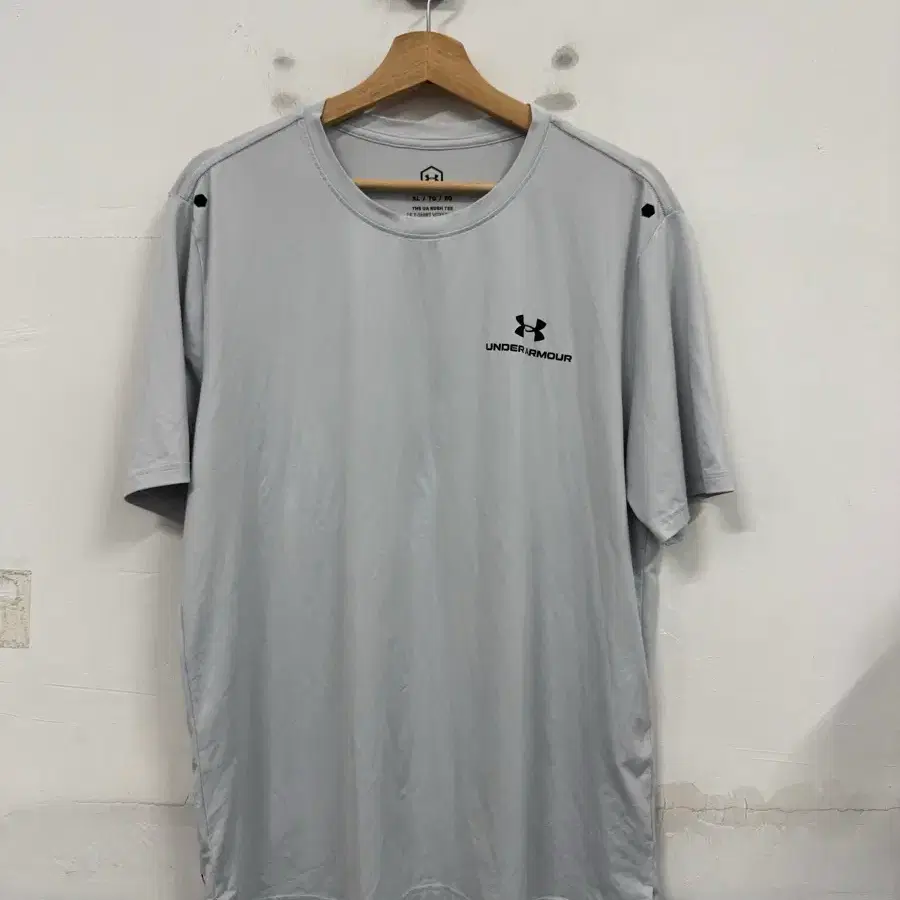 (XL)언더아머 러쉬 반팔티