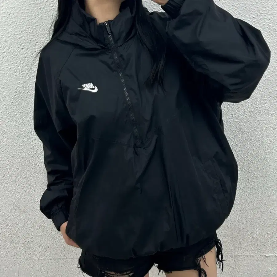 나이키 스우시 블랙 바람막이 XL