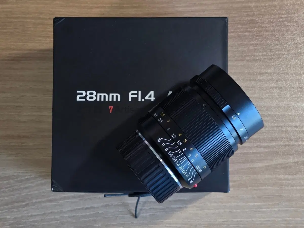7artisans 28mm 1.4 (7장인 28.4 블랙)