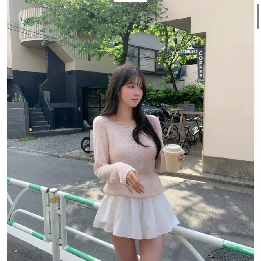 르브아 페일니트 제니오 온트 여쿨라 봄웜라