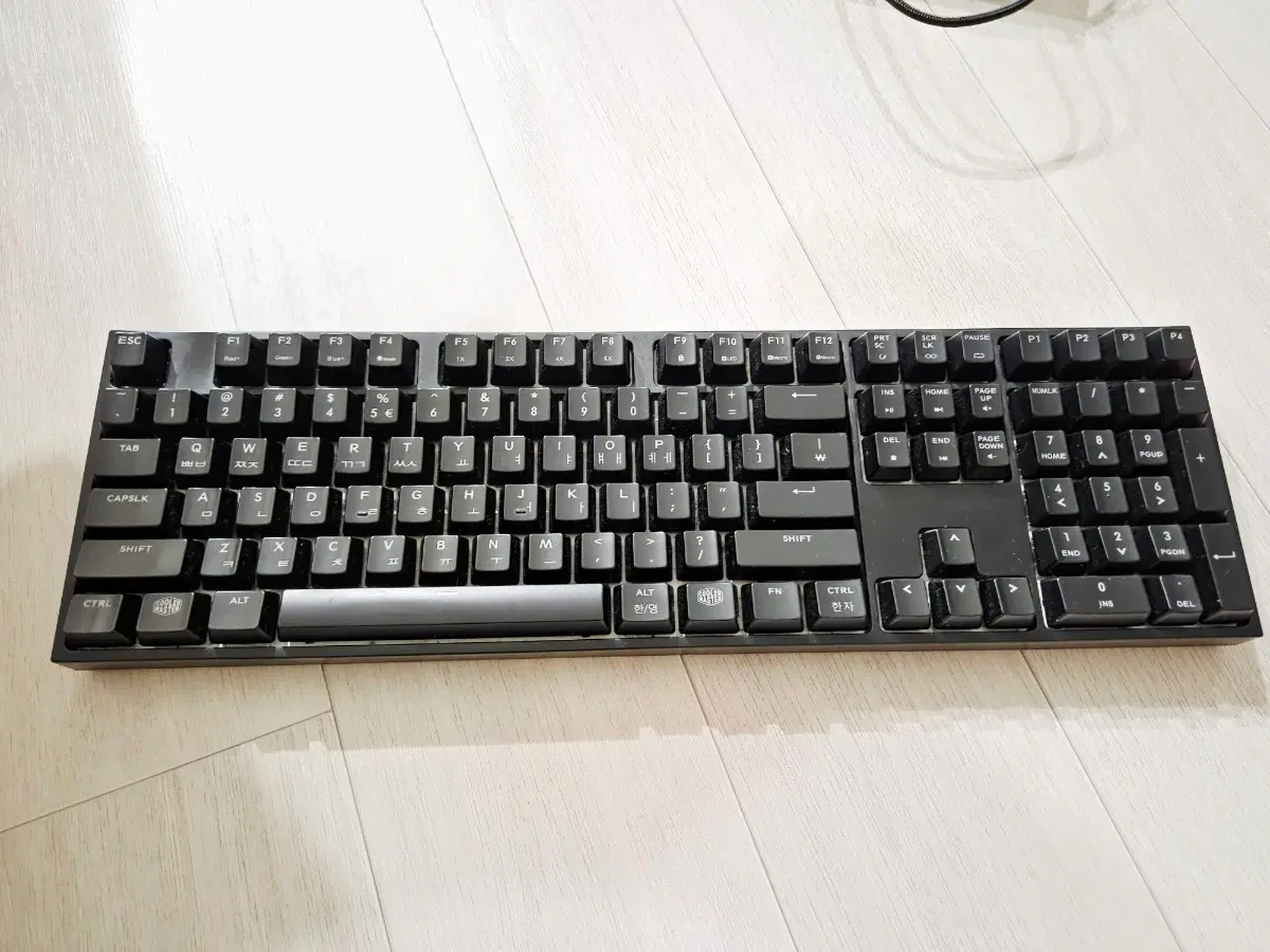 쿨러마스터 masterkeys pro l 리니어 적축 블랙 유선 기계식키보드 체리 RGB