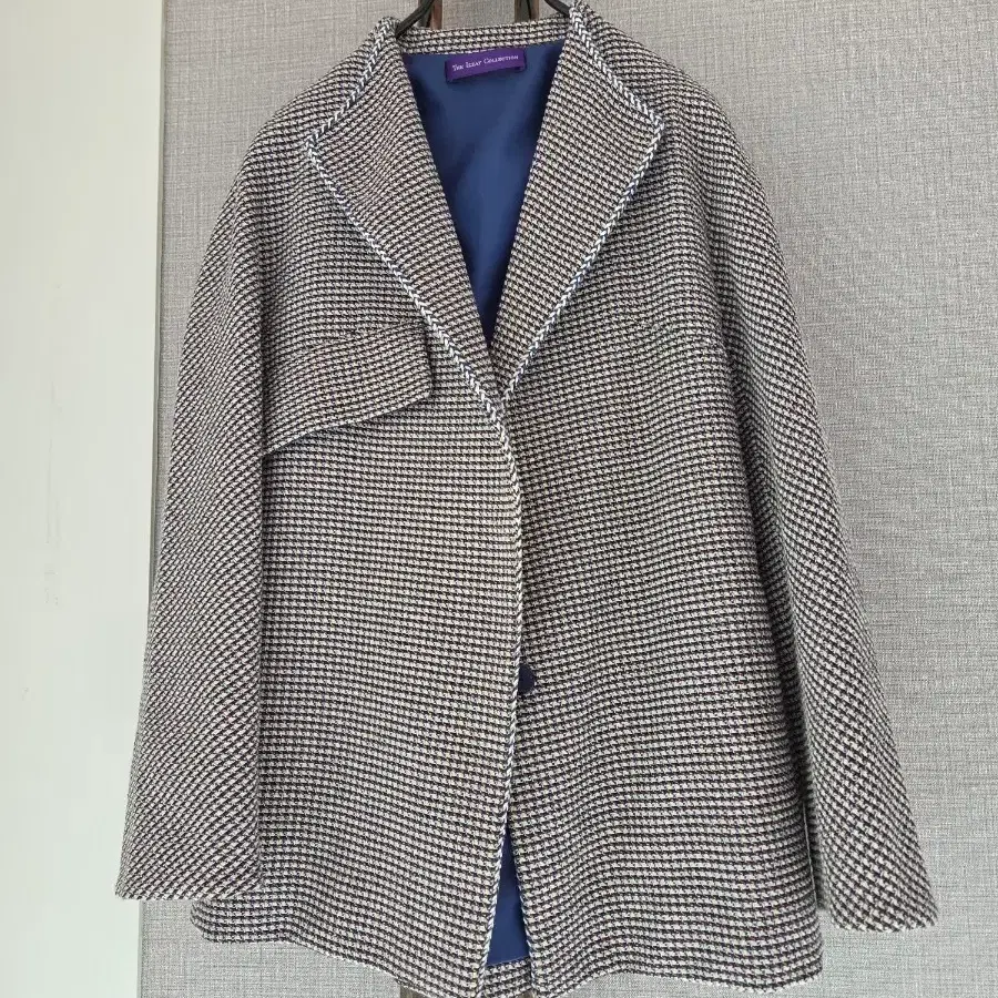 THE IZZAT COLLECTION 모함유 자켓