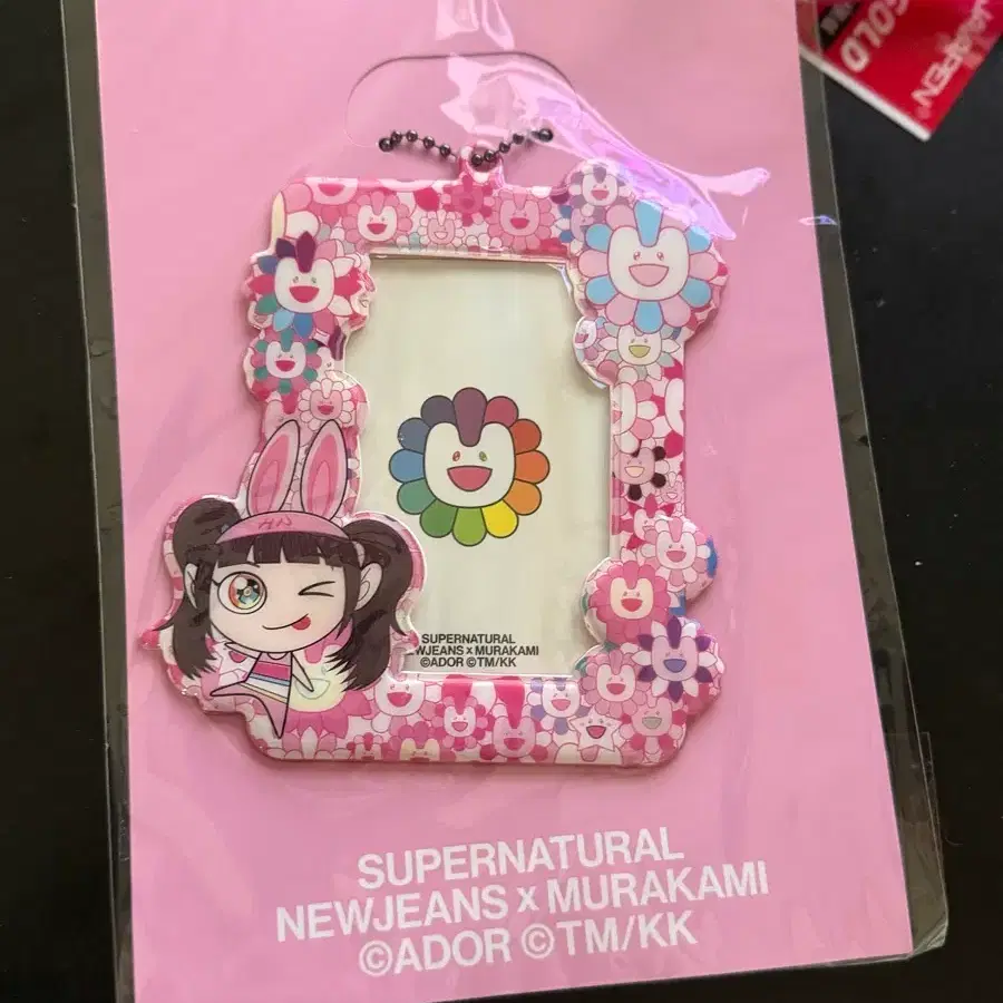 뉴진스 X 무라카미 콜라보 포토카드 홀더 하니버전