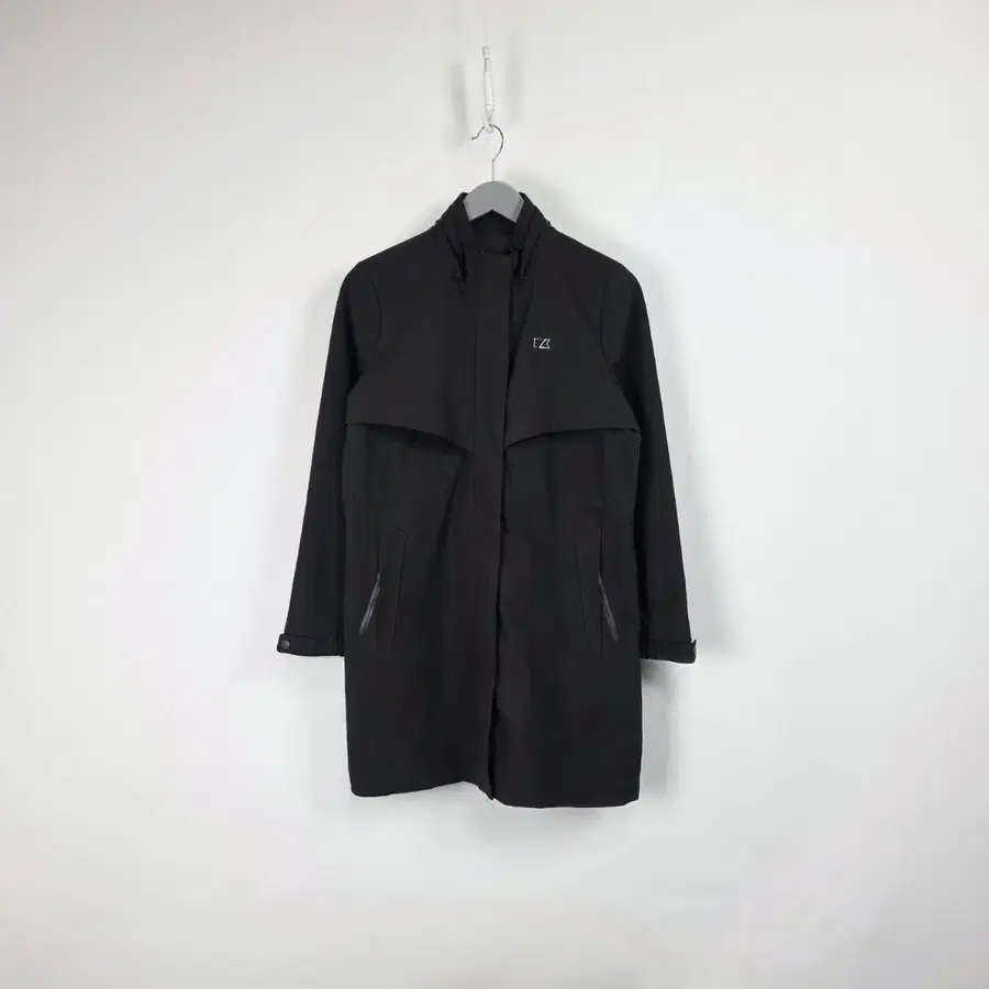 커터앤벅 블랙 롱 바람막이 자켓 여 95. 260930