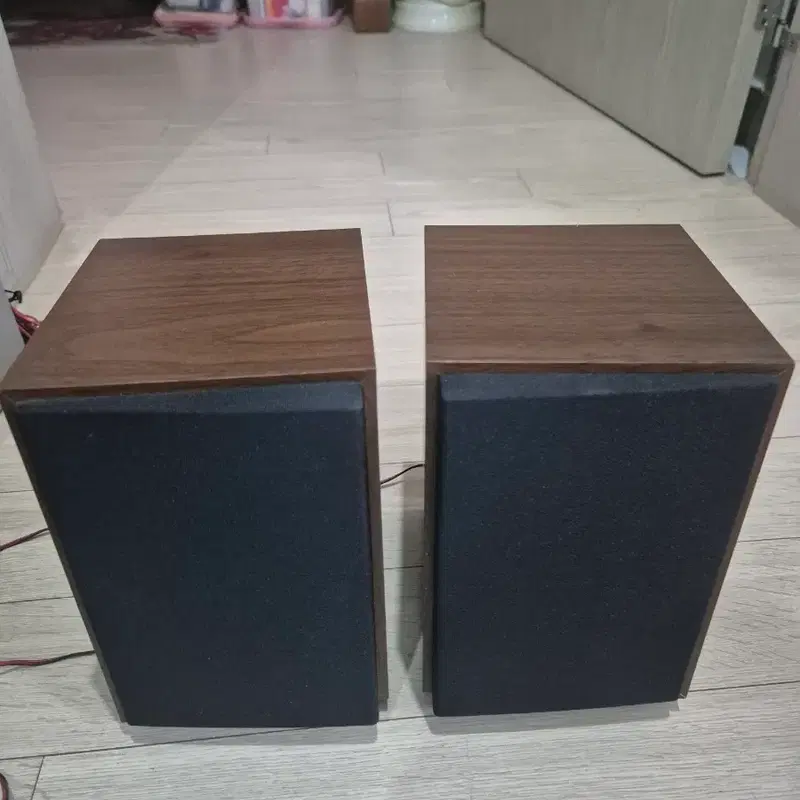 LG XAS14F 북쉘프 스피커 (우드 색상)