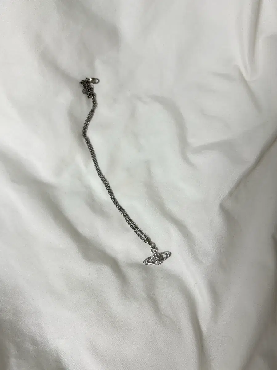 (풀박) 비비안웨스트우드 미니바스 릴리프 목걸이