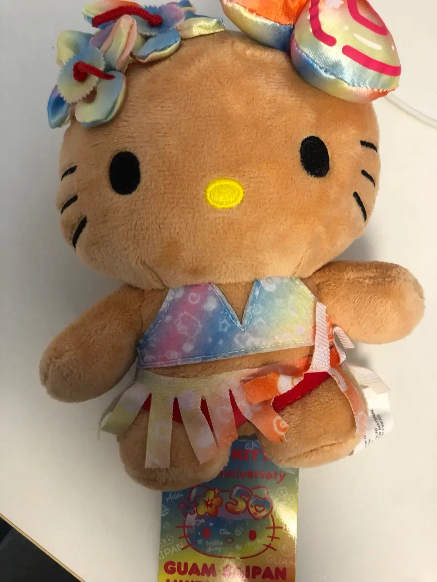 헬로키티 인형 GUAM 50주년 기념 한정판