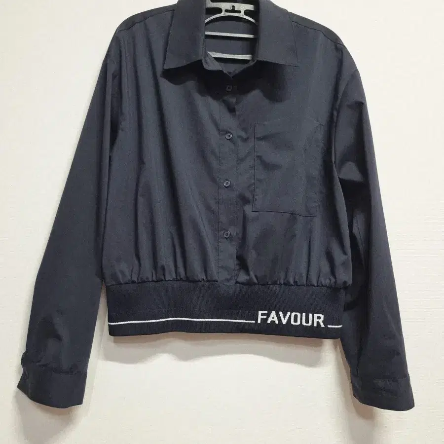 ab.f.z 네이비색 셔츠 자켓 FAVOUR 프린트