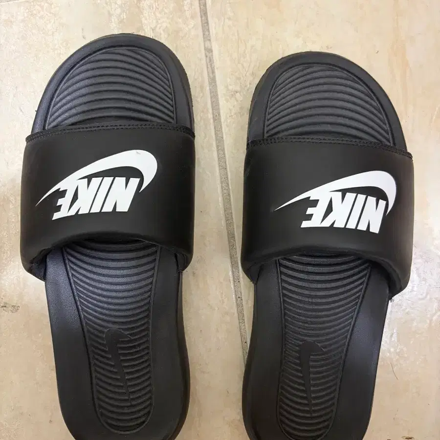 나이키 슬리퍼 250