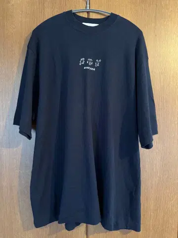 everyone x j.30000 로고 티 / NAVY
