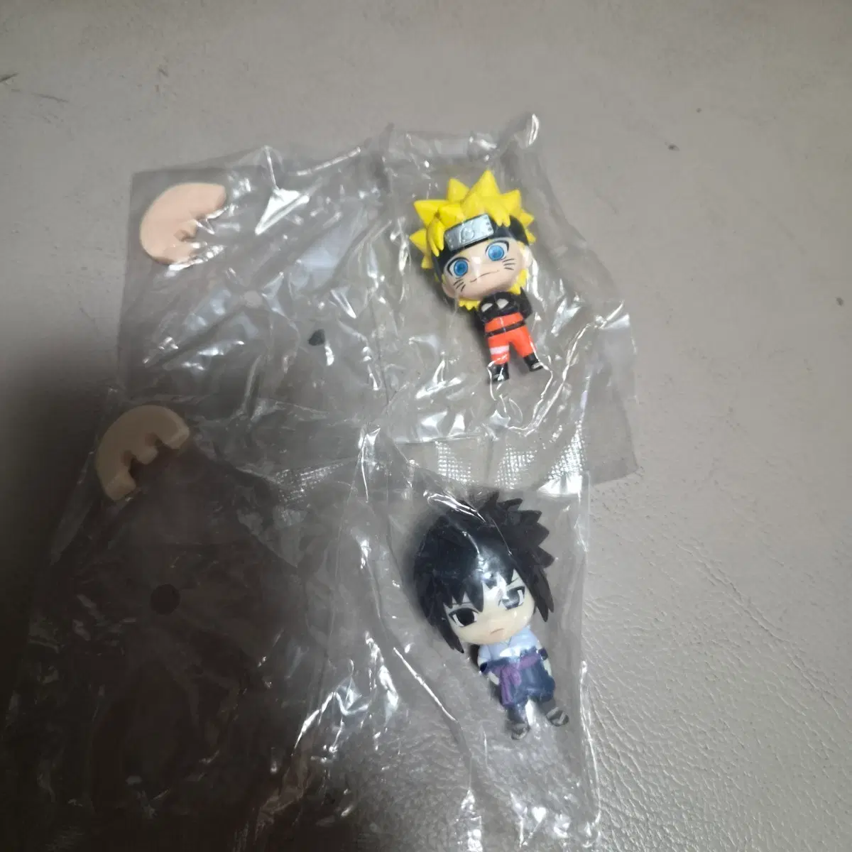 나루토 질풍전 가챠 2종(니루토,사스케)