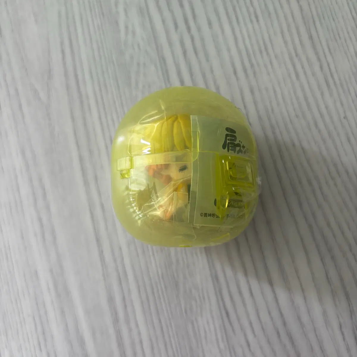 미개봉) 귀멸의 칼날 젠이츠 어깨쿵 가챠 피규어