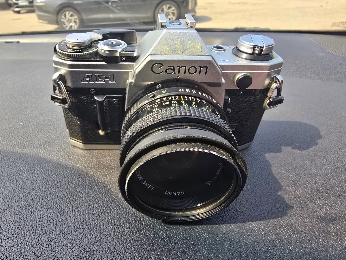 캐논 AE-1 필름 카메라 50mm 1.8 렌즈 포함