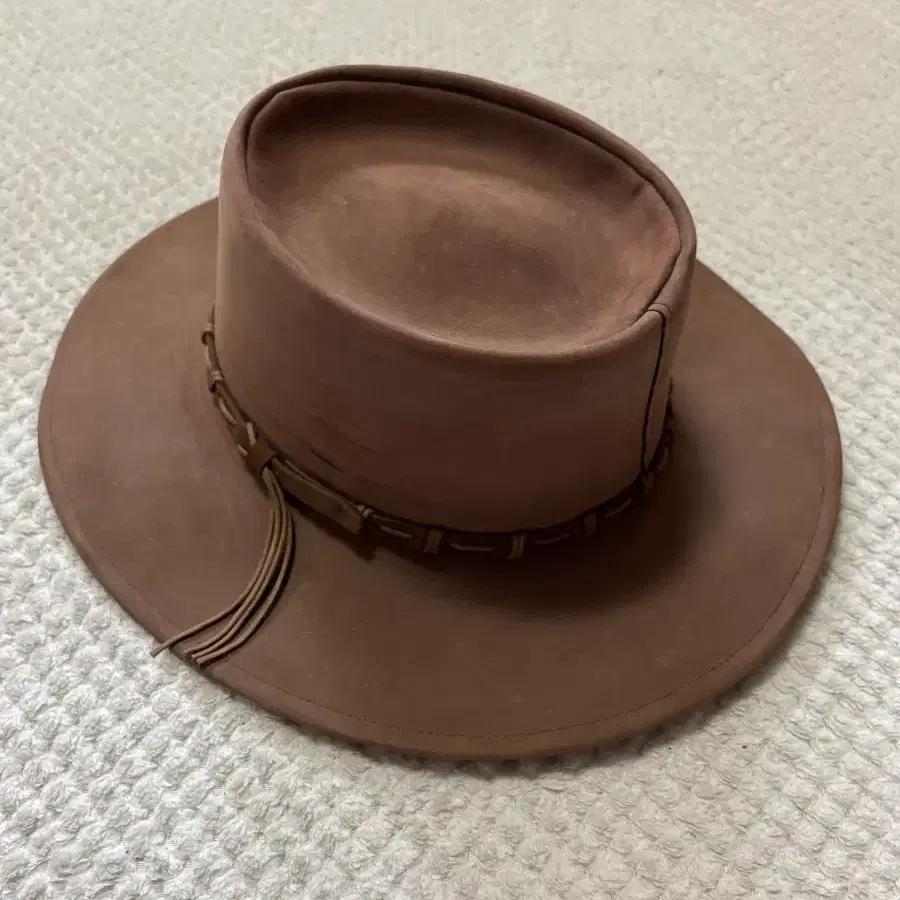[L] Bailey 베일리 웨스턴 무드 스웨이드 레더 프린지 카우보이 햇 CRUSOE